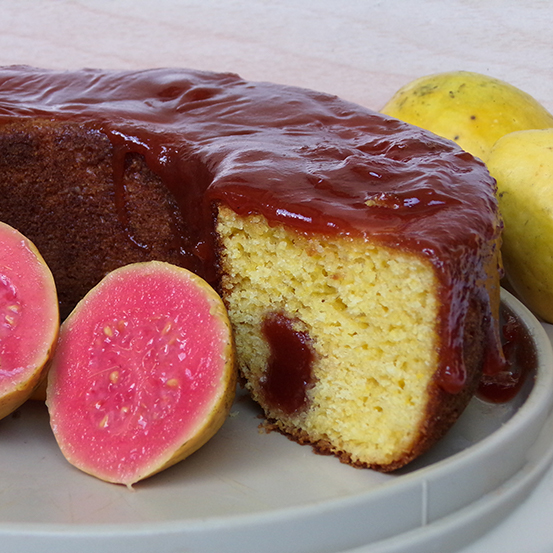 guava ring cake with fruit filling