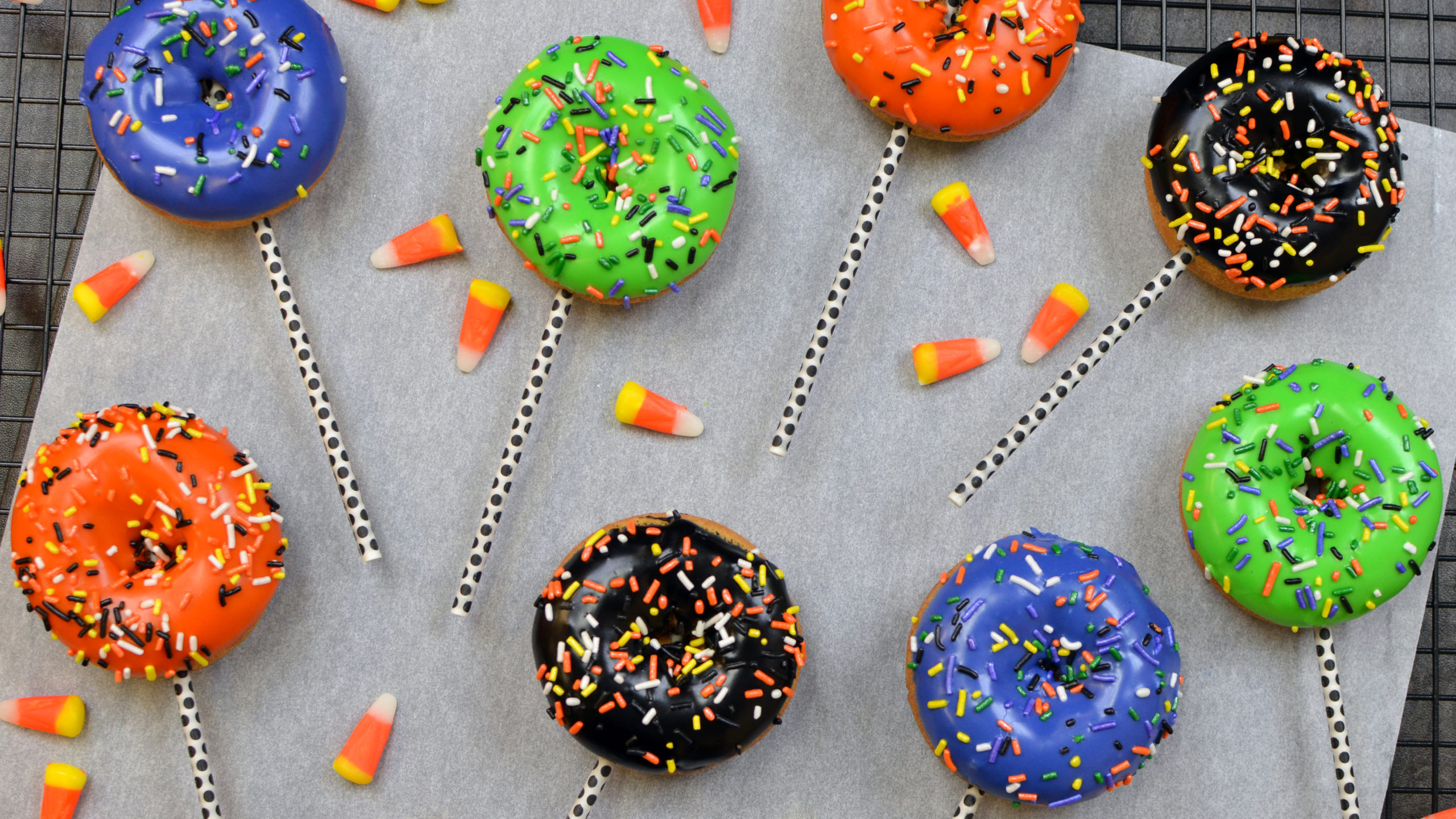 Halloween Donut Pops