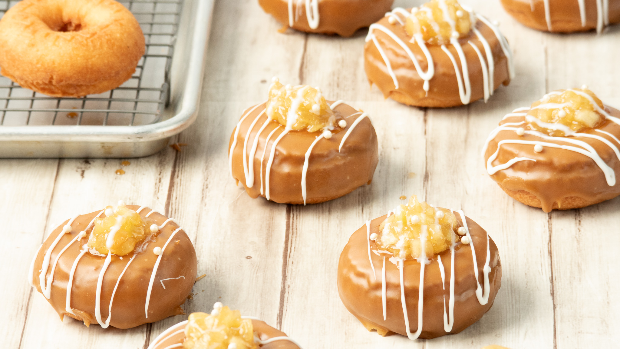 Caramel Apple Spice Donut